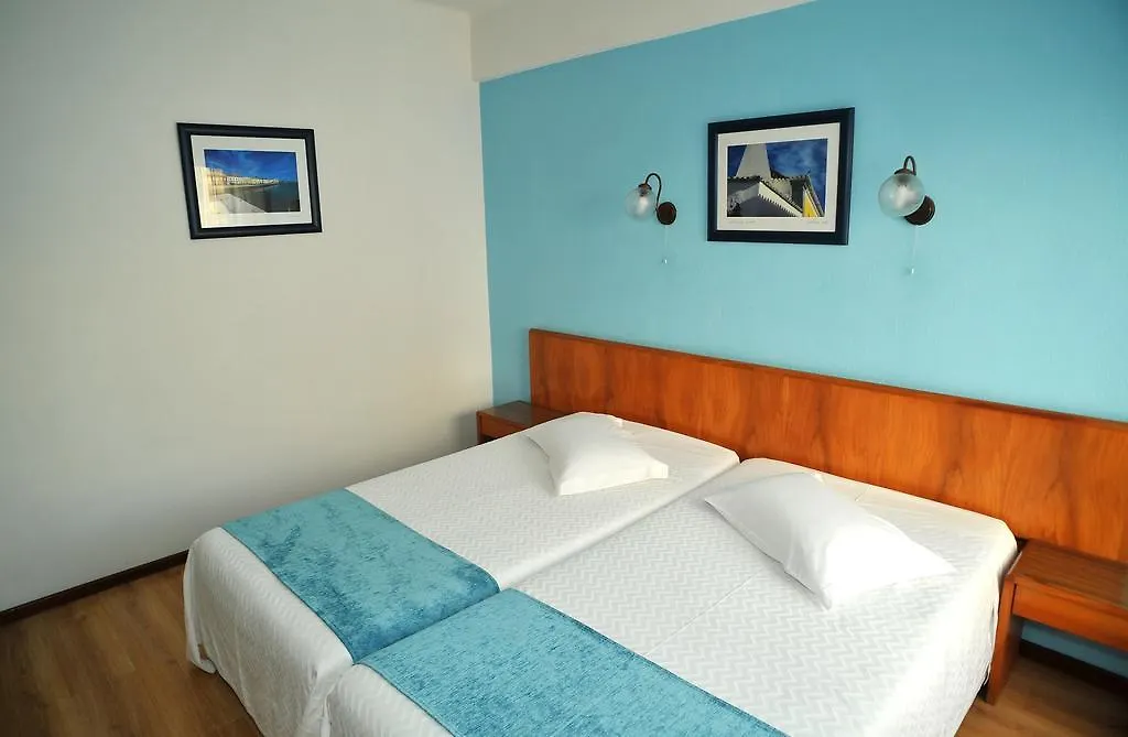 Guest house Edificio Novo Rosamar Al